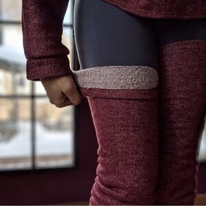 Women’s leg warmers soft burgundy size small thigh high elastic grip